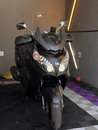 DAFRA MAXSYM 400i 